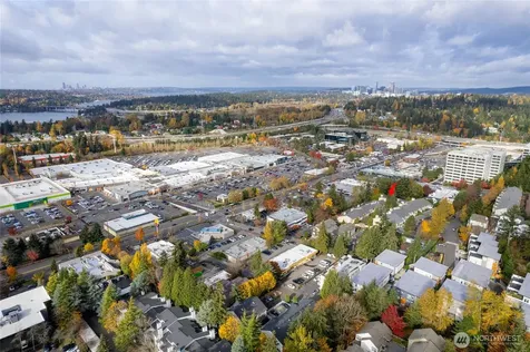 12840 SE 40th Court Bellevue WA 98006