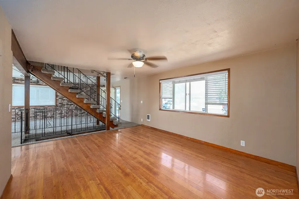 1608 C St. SW Ephrata WA 98823