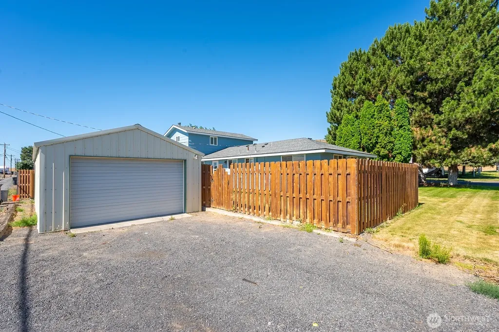 1608 C St. SW Ephrata WA 98823
