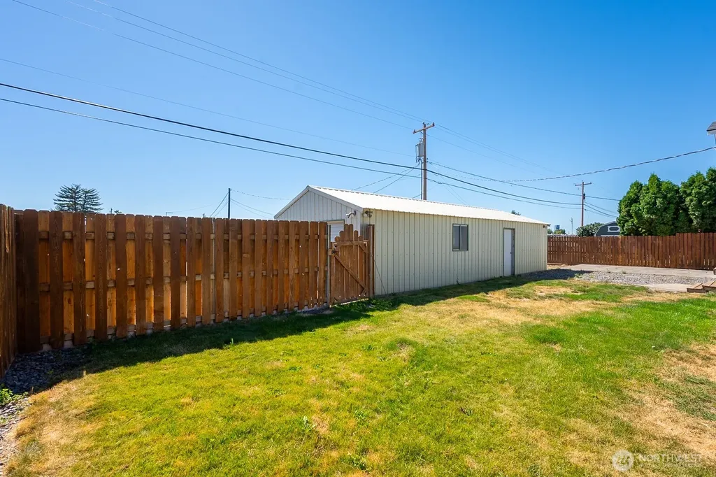 1608 C St. SW Ephrata WA 98823