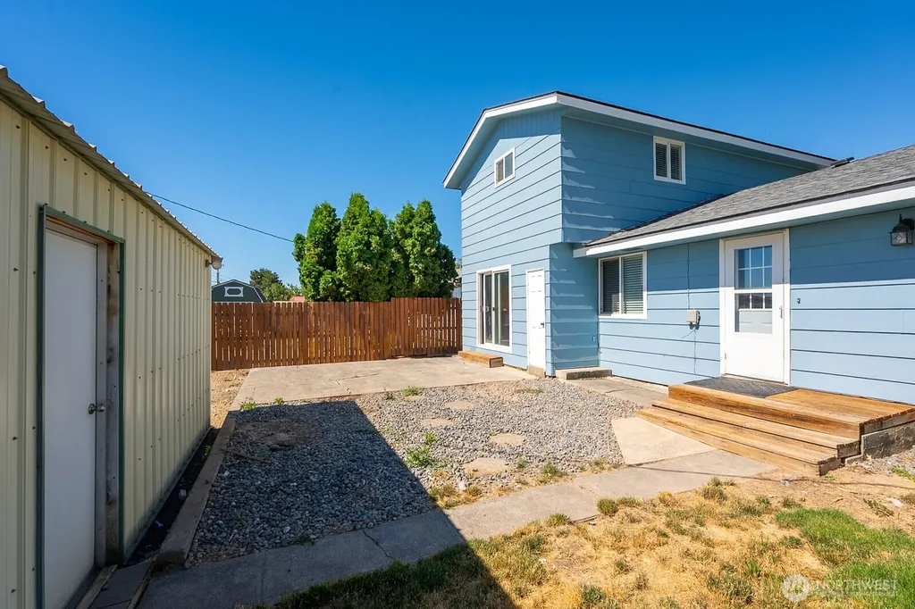 1608 C St. SW Ephrata WA 98823
