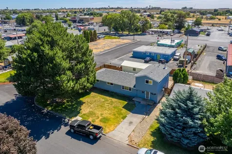 1608 C St. SW Ephrata WA 98823