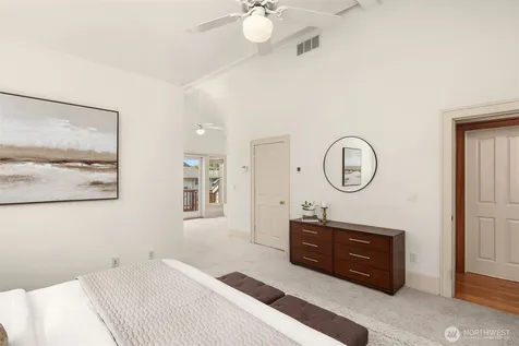 1411 10th Avenue W Seattle WA 98119