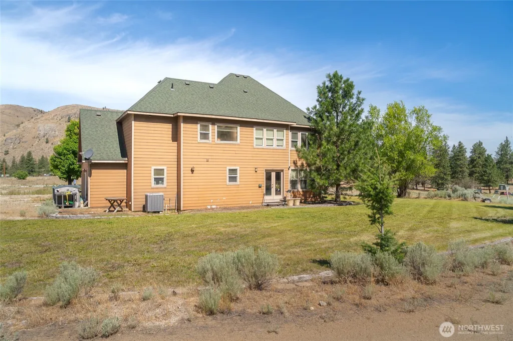 44 Crumbacher Road Tonasket WA 98855