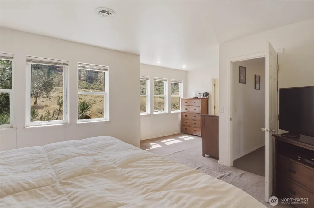 44 Crumbacher Road Tonasket WA 98855