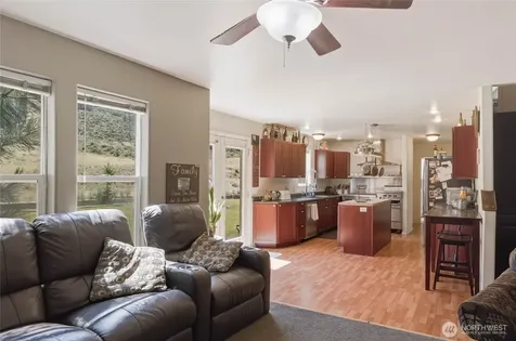 44 Crumbacher Road Tonasket WA 98855