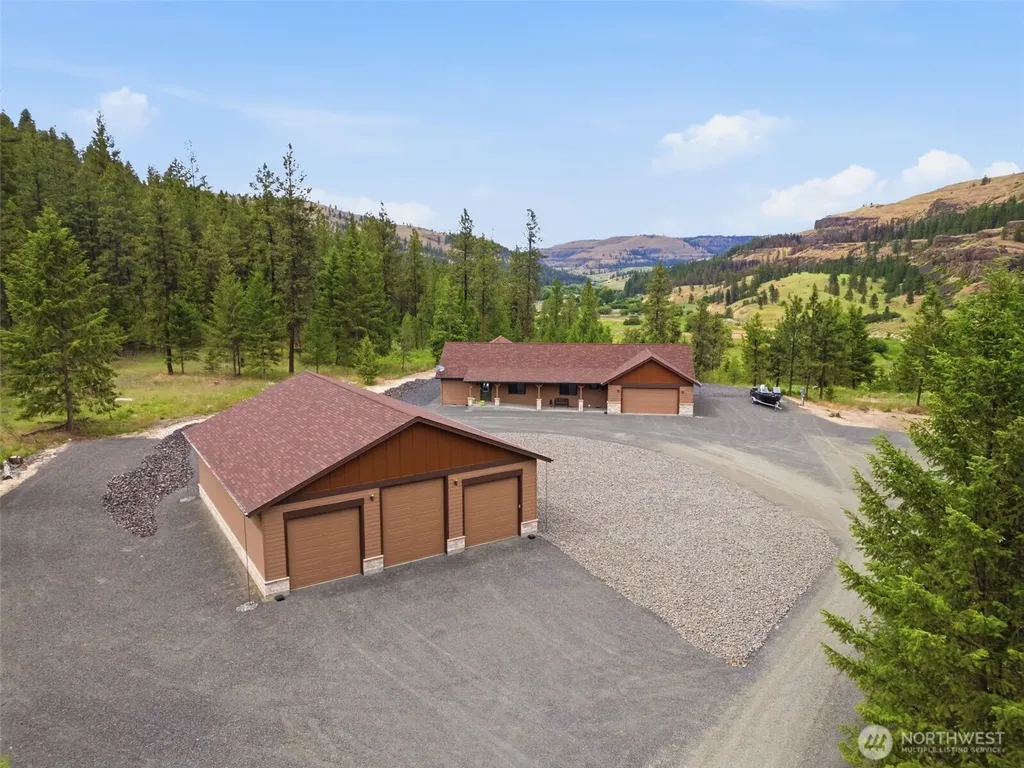 34947 Sharptail Lane Davenport WA 99122