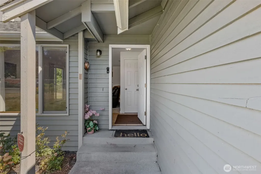 1615 E 67th Street Tacoma WA 98404