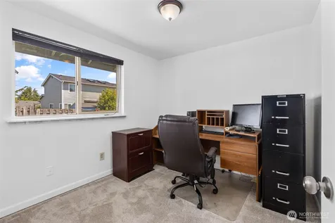 1615 E 67th Street Tacoma WA 98404