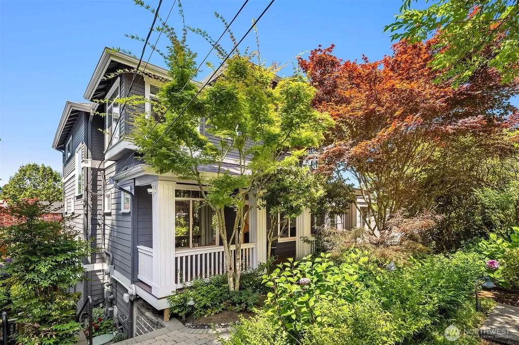 1109 33rd Avenue E Seattle WA 98112