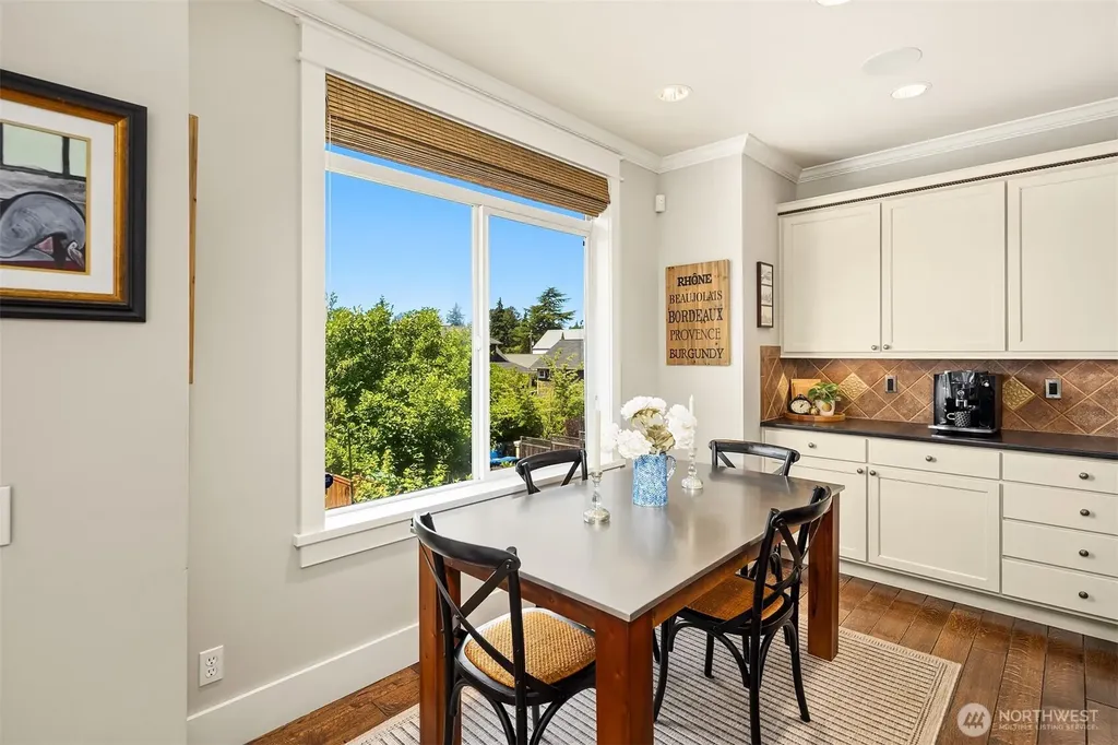 1109 33rd Avenue E Seattle WA 98112