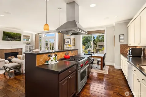 1109 33rd Avenue E Seattle WA 98112