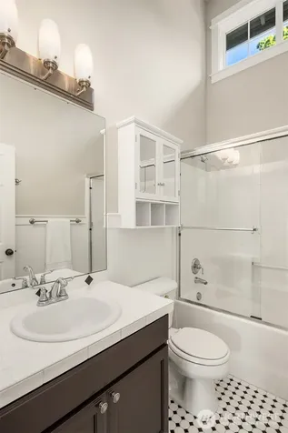 1109 33rd Avenue E Seattle WA 98112