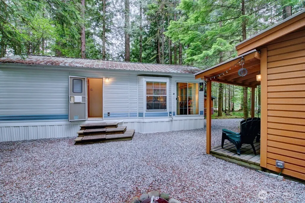 57 Riverside Drive Deming WA 98244