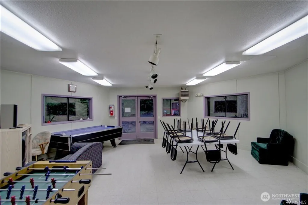 57 Riverside Drive Deming WA 98244