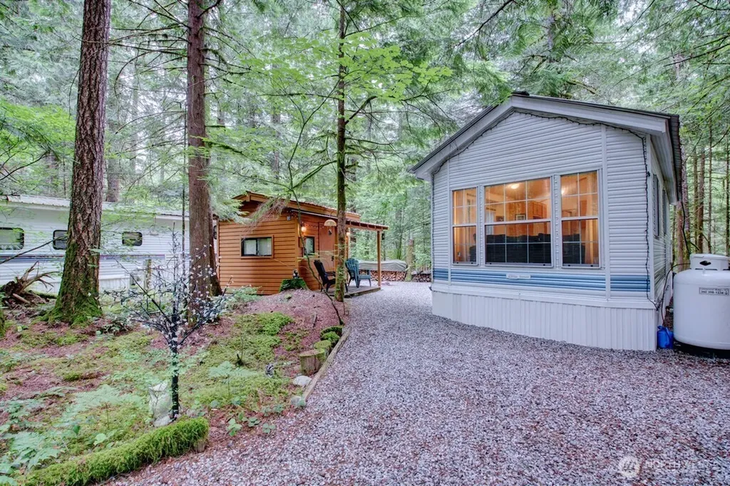 57 Riverside Drive Deming WA 98244