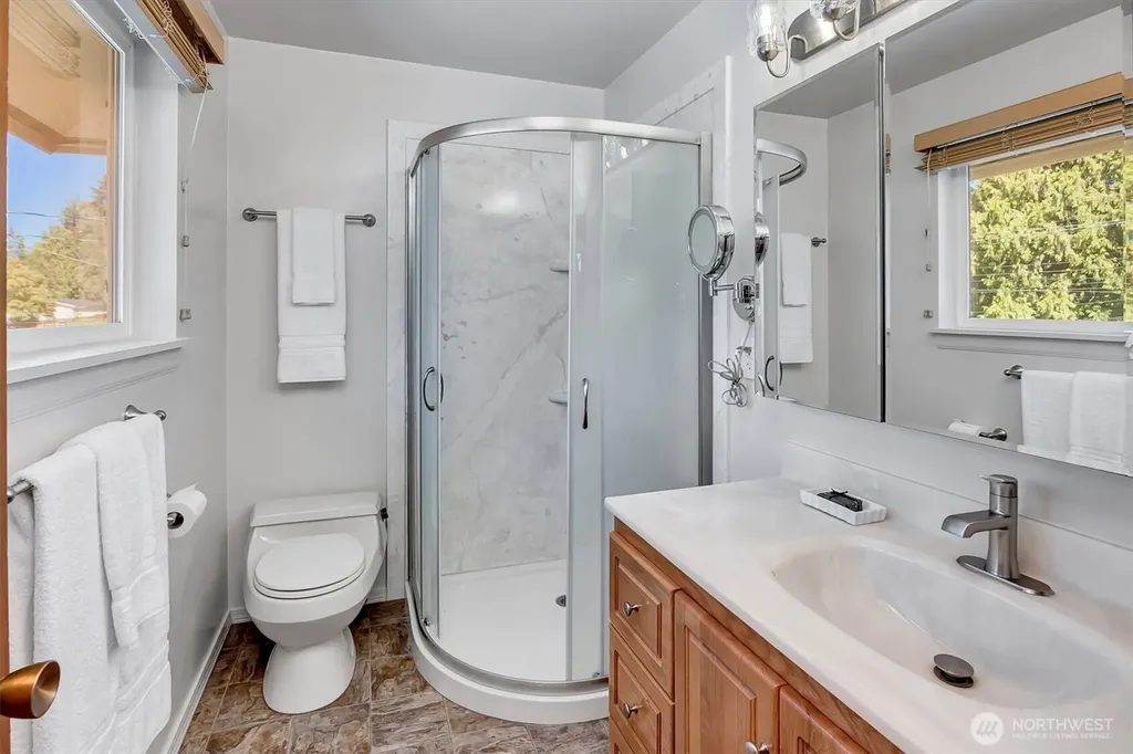 1925 SW 167th Street Burien WA 98166