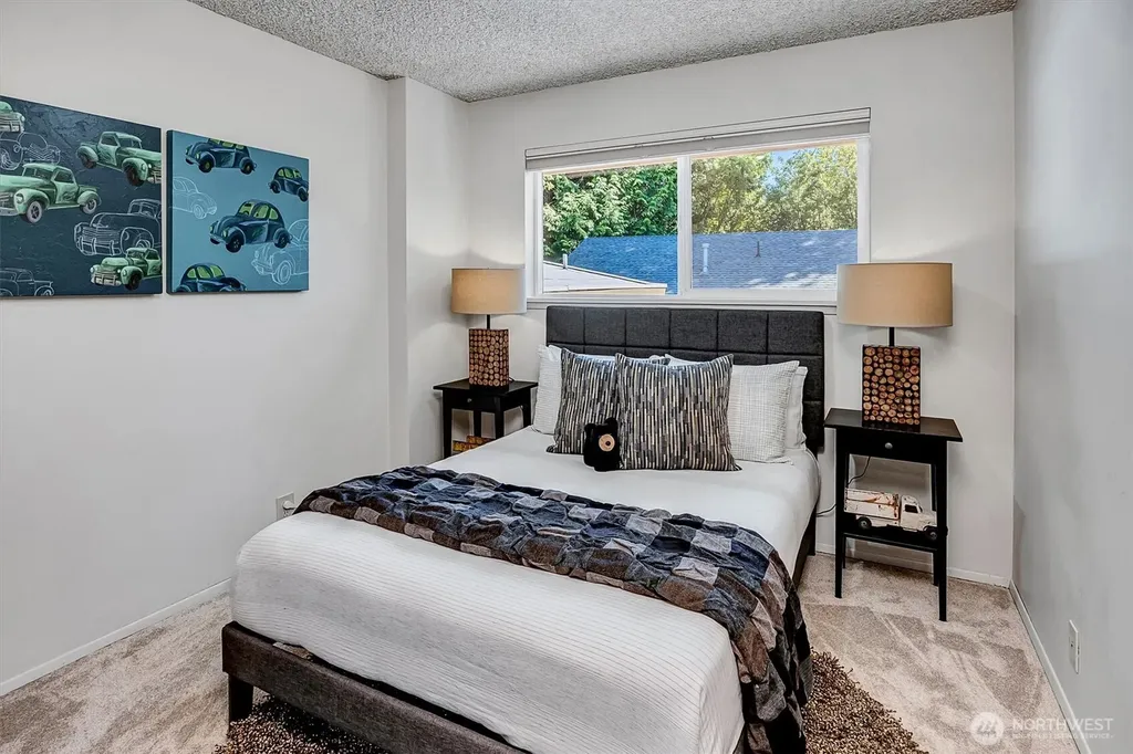 1925 SW 167th Street Burien WA 98166