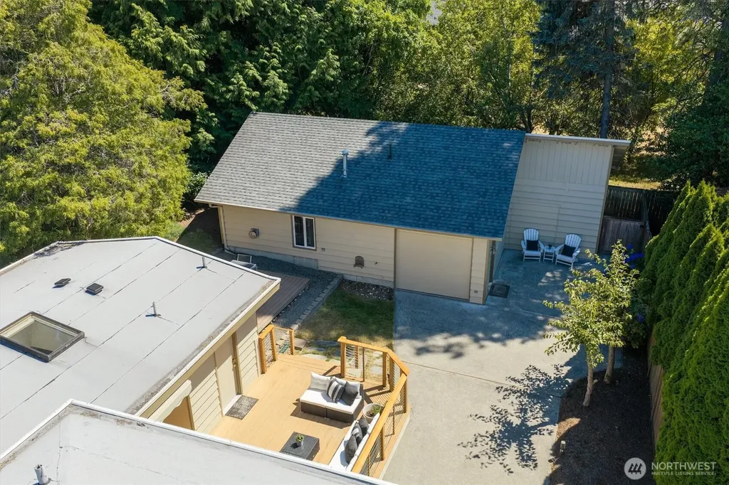 1925 SW 167th Street Burien WA 98166
