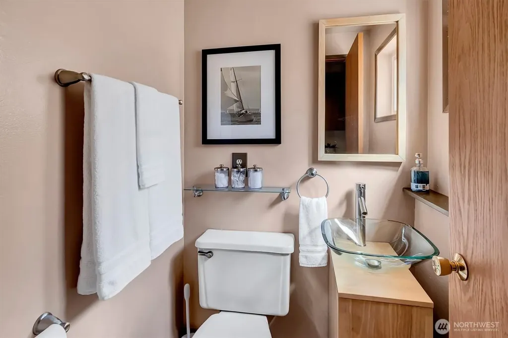 1925 SW 167th Street Burien WA 98166