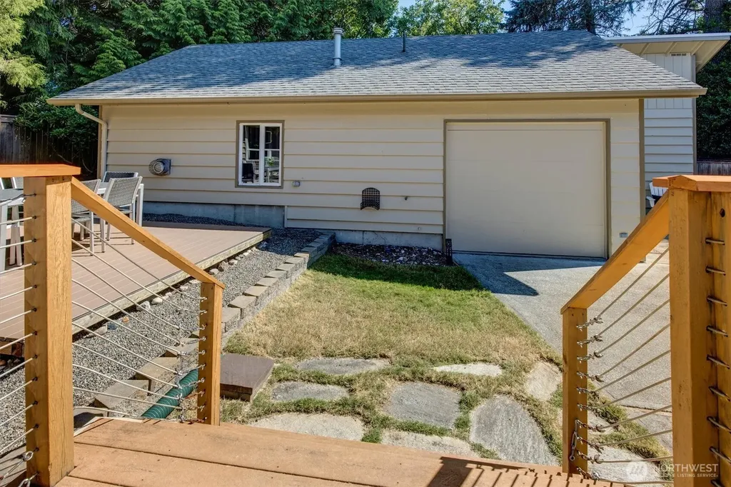1925 SW 167th Street Burien WA 98166
