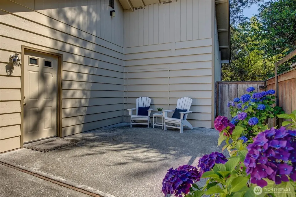 1925 SW 167th Street Burien WA 98166