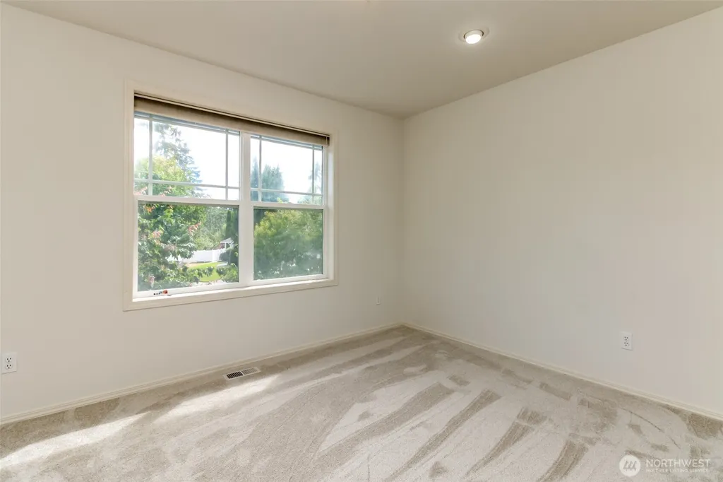 1425 Richmond Court Dupont WA 98327