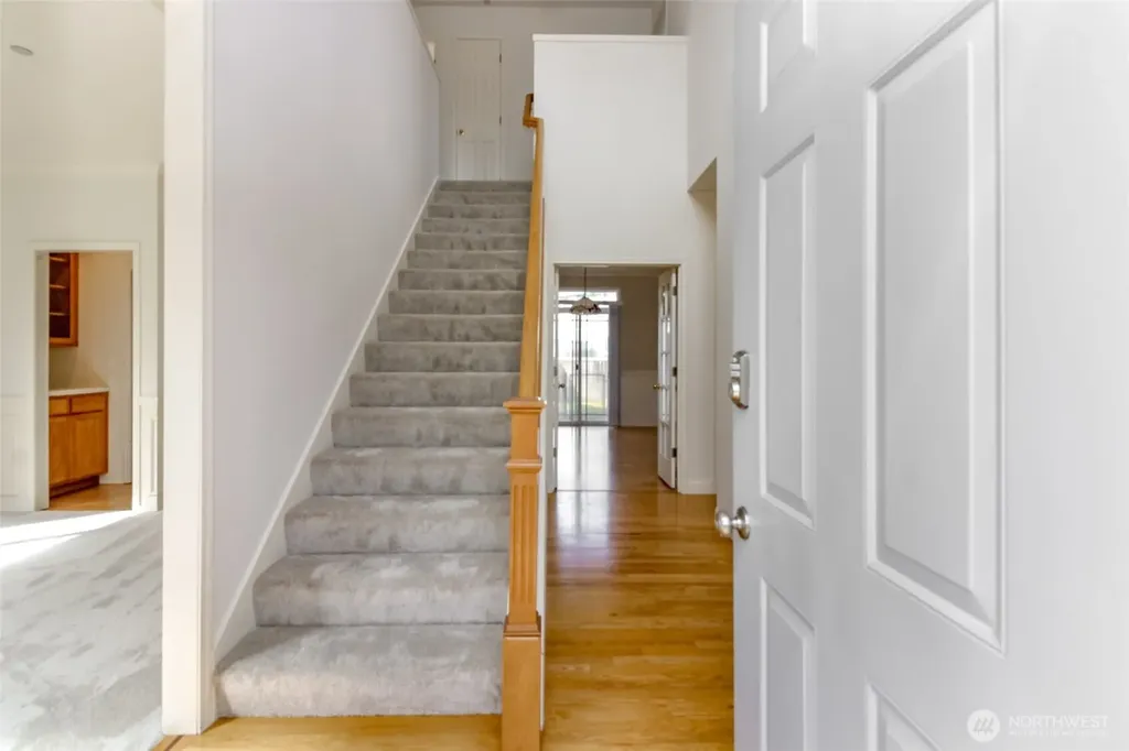 1425 Richmond Court Dupont WA 98327