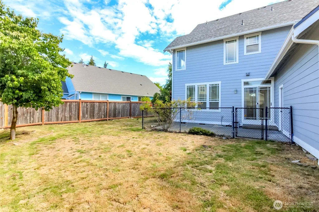 1425 Richmond Court Dupont WA 98327