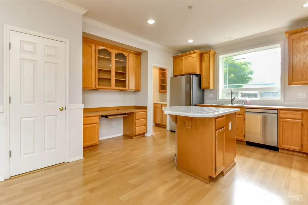 1425 Richmond Court Dupont WA 98327