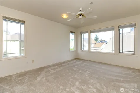 1425 Richmond Court Dupont WA 98327