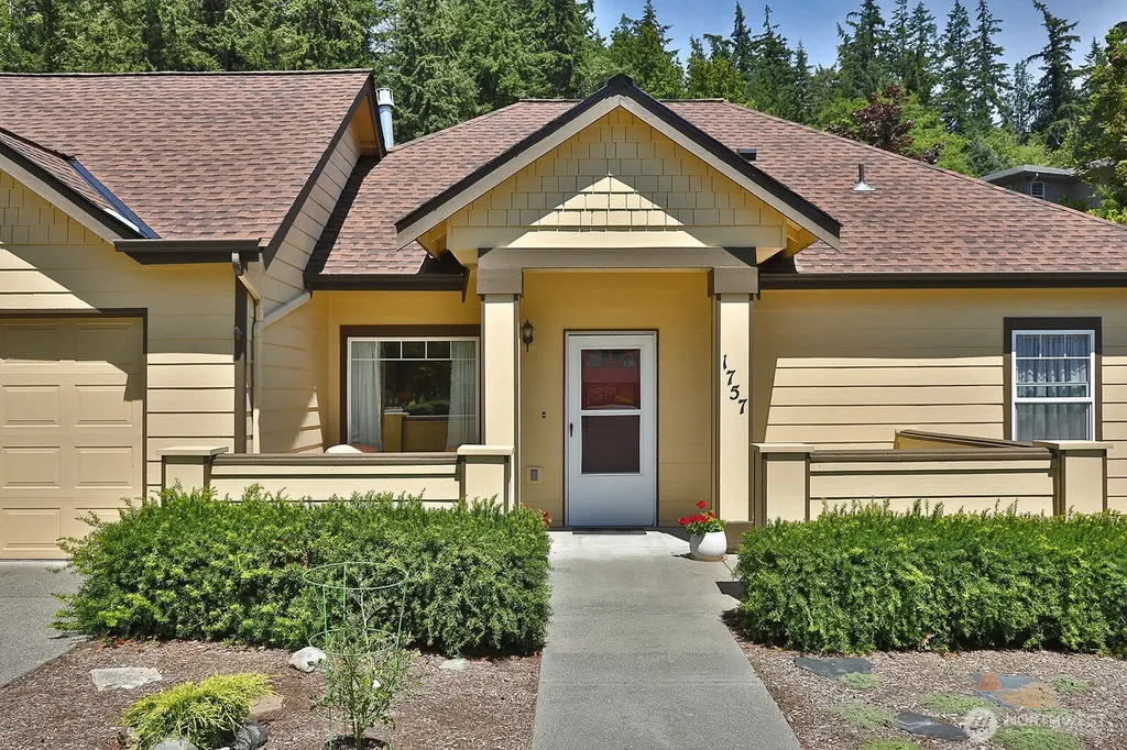 1757 Compass Boulevard Freeland WA 98249