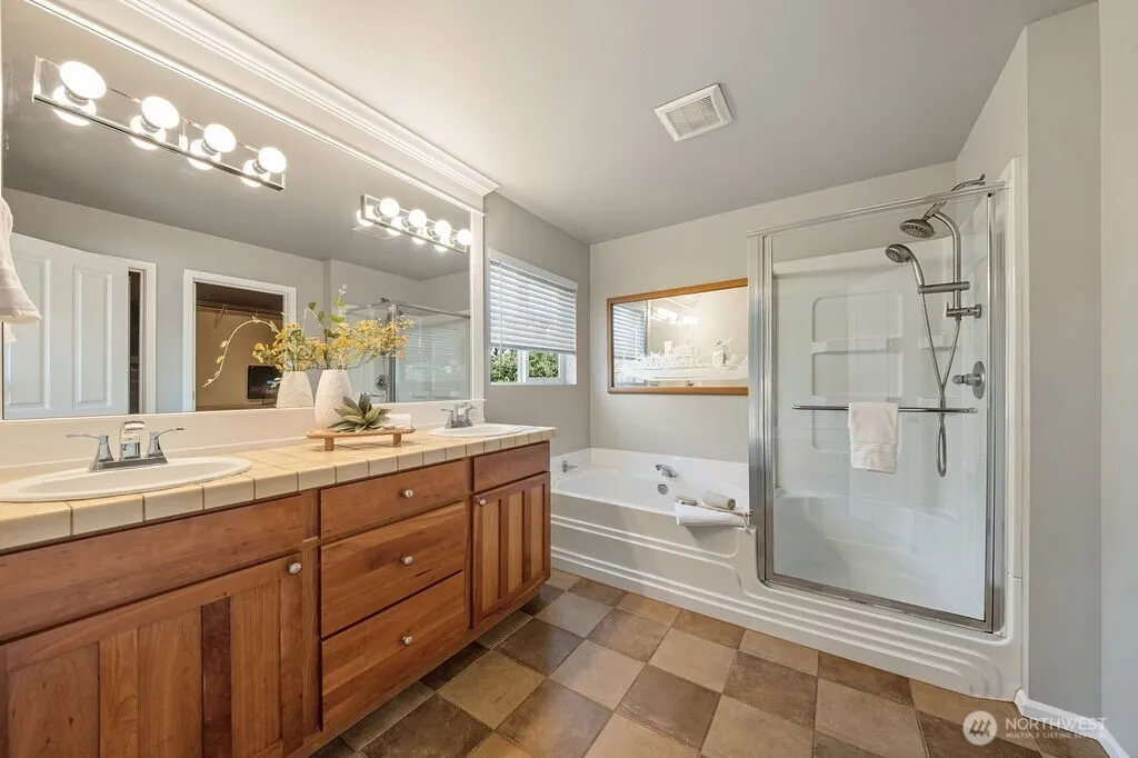 16202 SE 260th Street Covington WA 98042