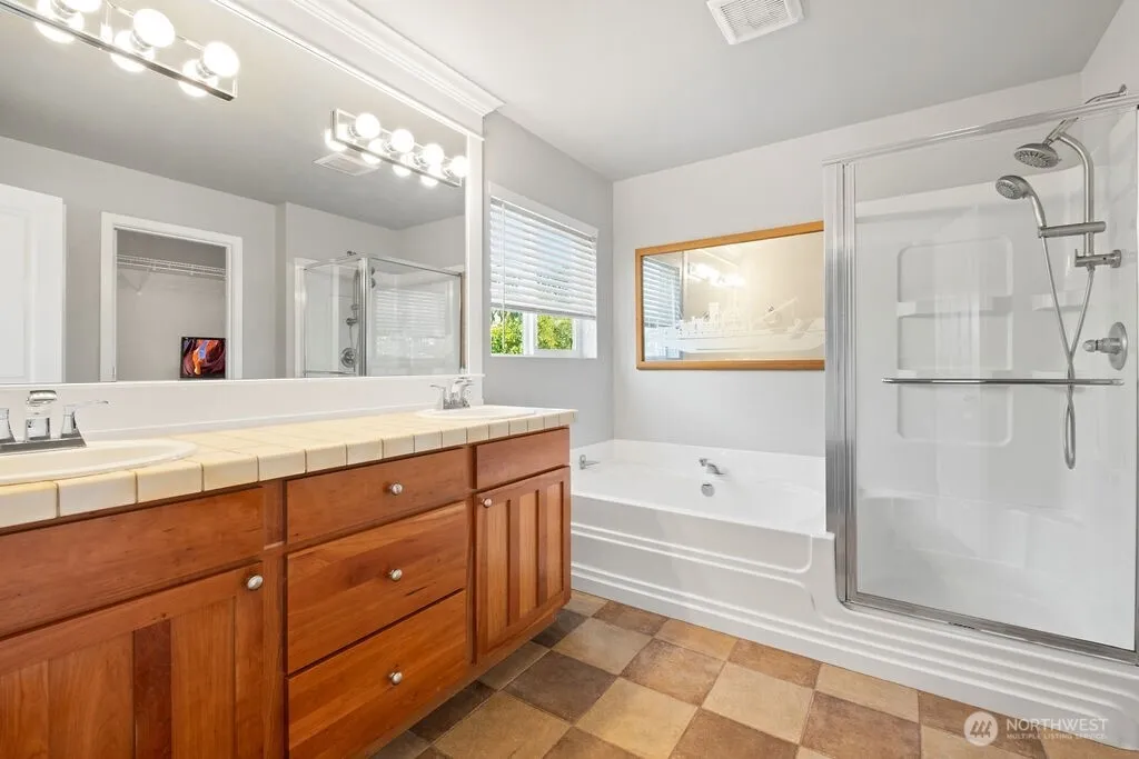 16202 SE 260th Street Covington WA 98042