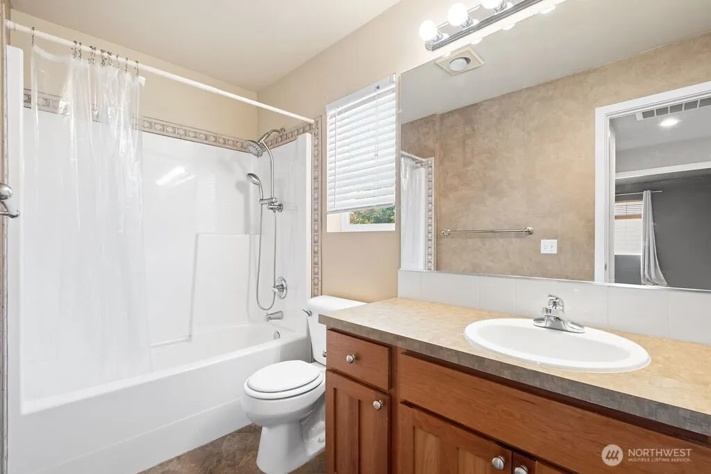16202 SE 260th Street Covington WA 98042
