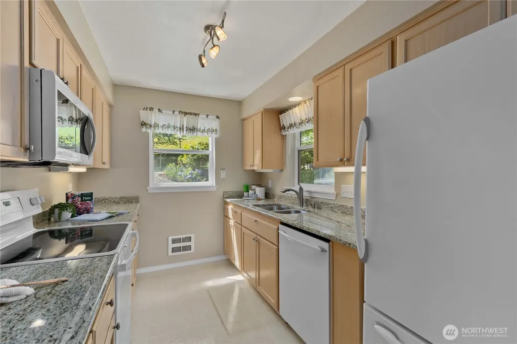 4437 Providence Point Place SE Issaquah WA 98029