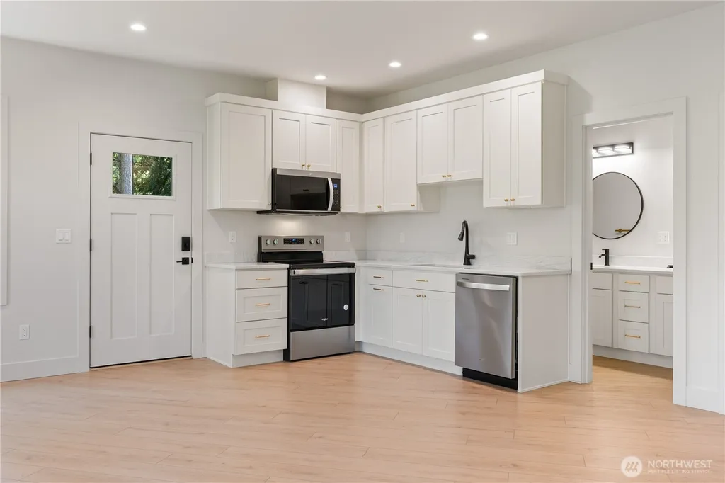 11 Oval Court Bellingham WA 98229