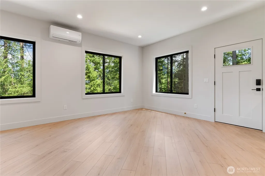 11 Oval Court Bellingham WA 98229