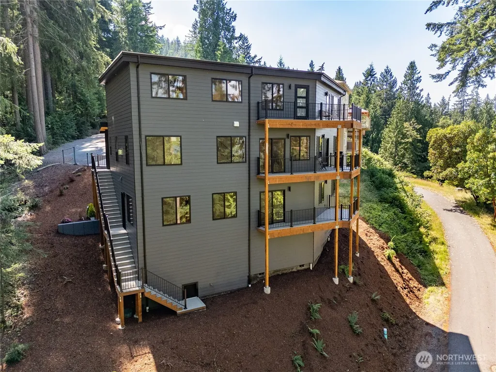 11 Oval Court Bellingham WA 98229