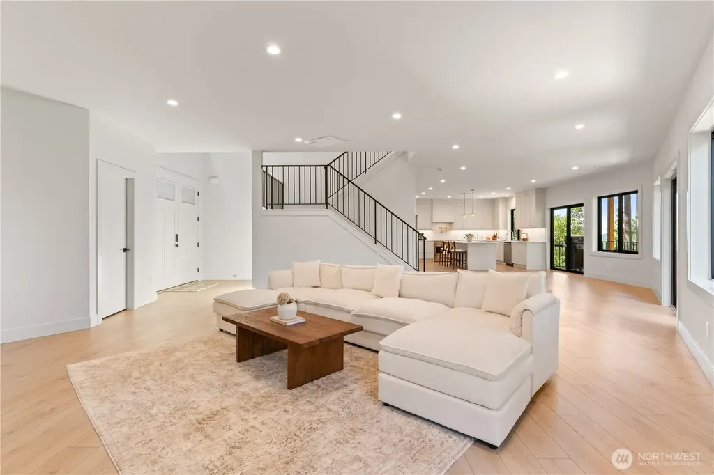 11 Oval Court Bellingham WA 98229