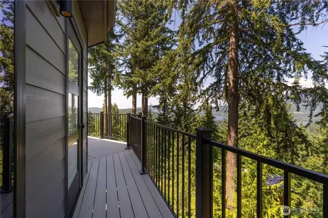 11 Oval Court Bellingham WA 98229