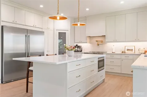 11 Oval Court Bellingham WA 98229