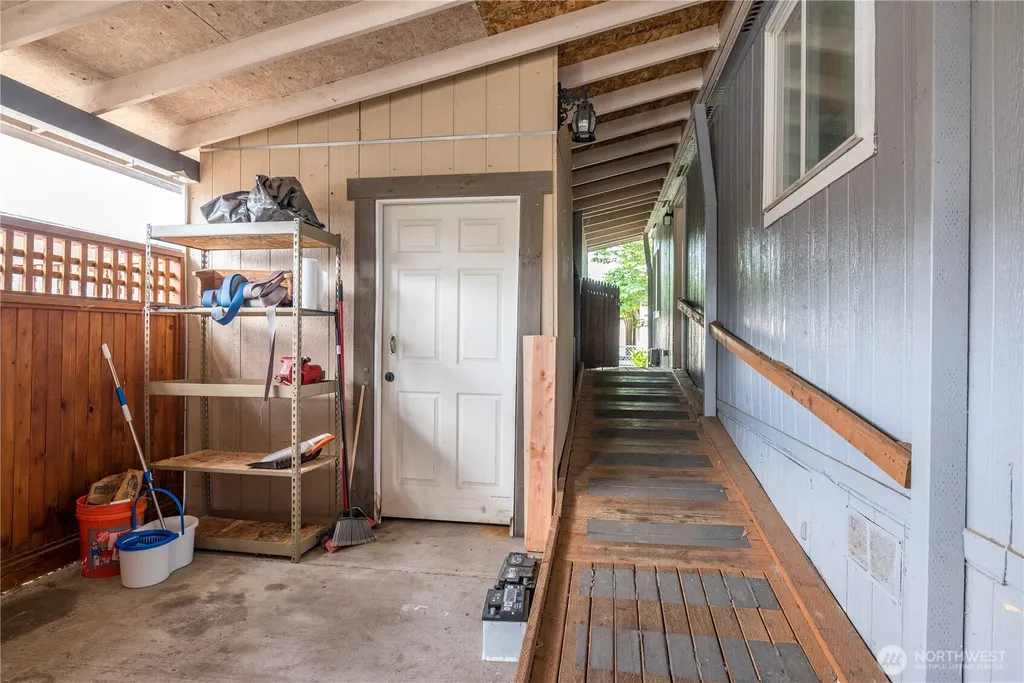 600 Egret Lane Longview WA 98632