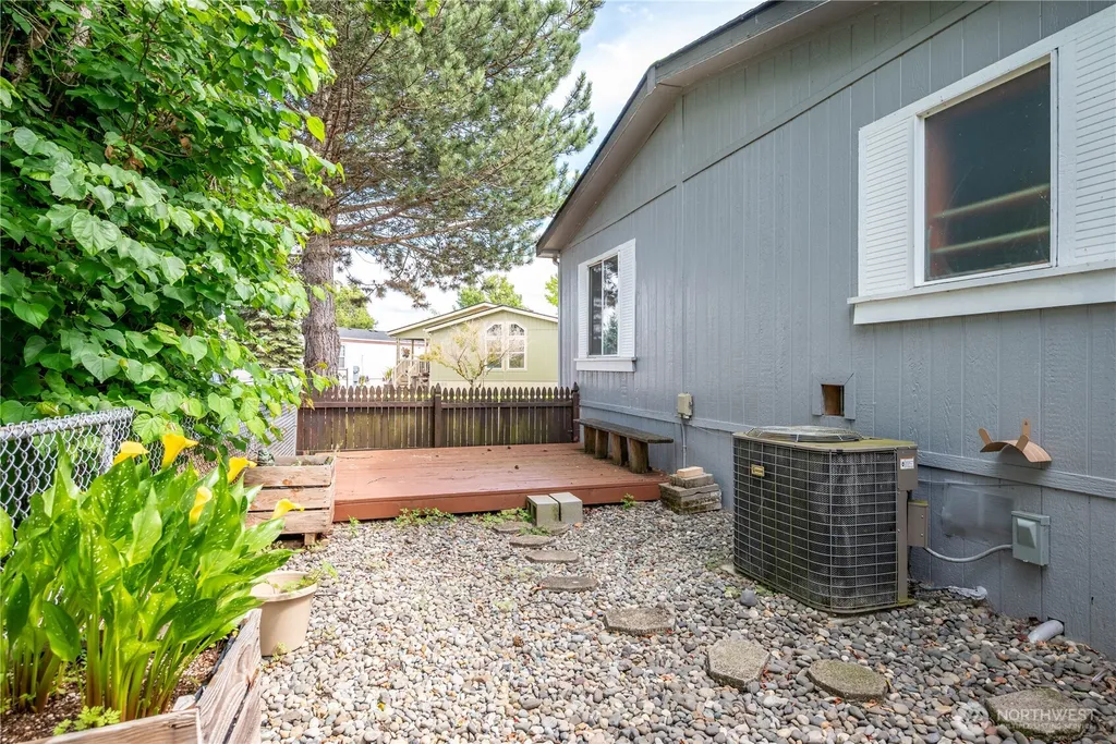 600 Egret Lane Longview WA 98632