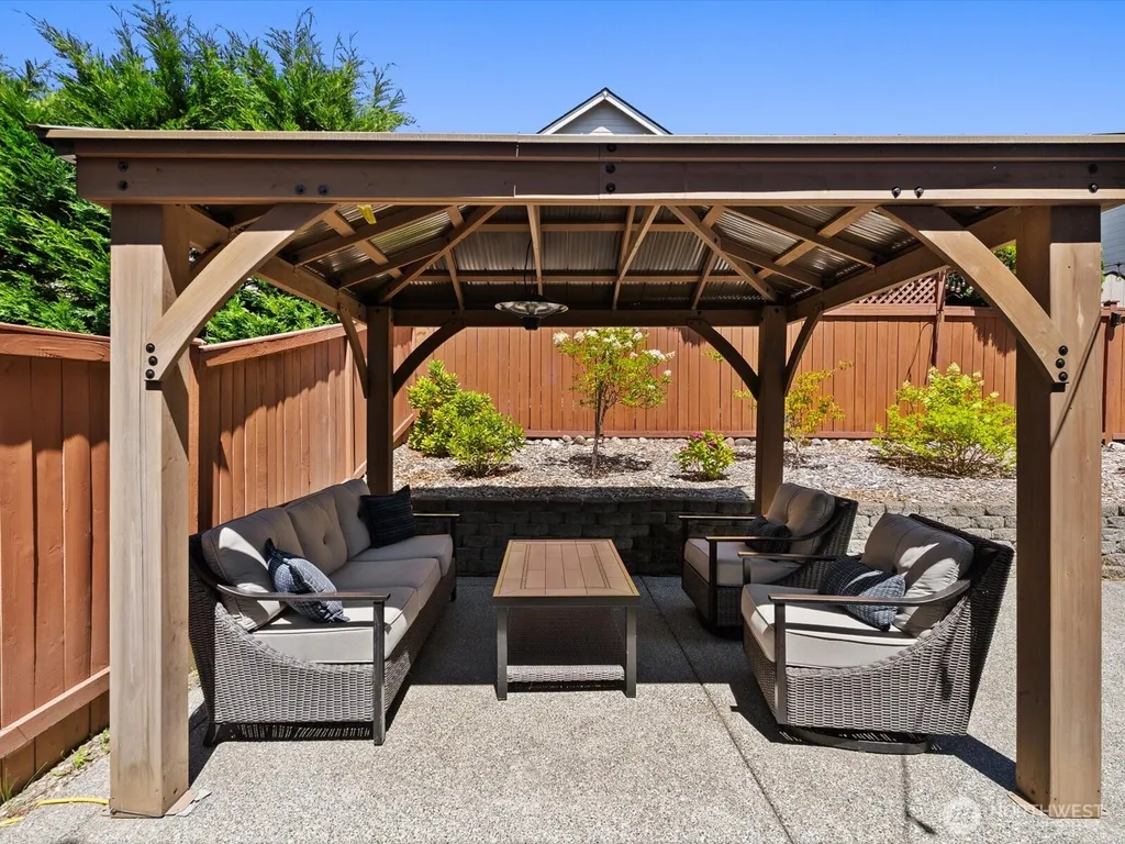 22622 SE 271st Street Maple Valley WA 98038