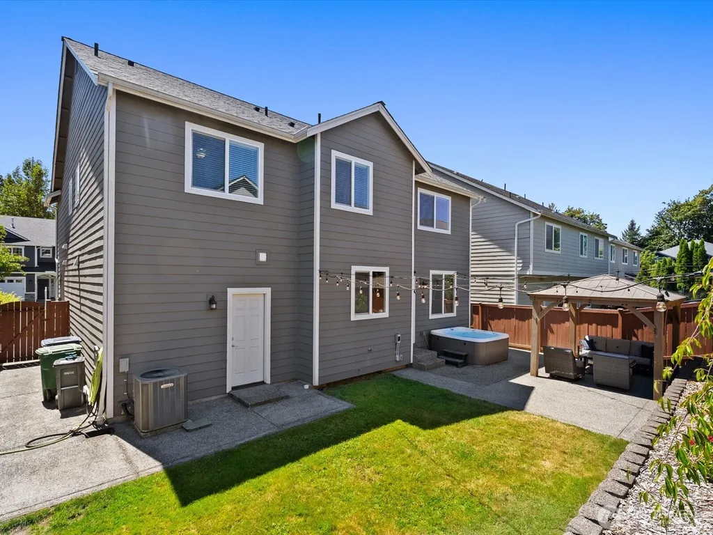 22622 SE 271st Street Maple Valley WA 98038