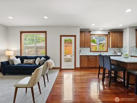 22622 SE 271st Street Maple Valley WA 98038