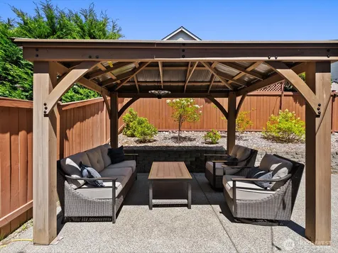 22622 SE 271st Street Maple Valley WA 98038