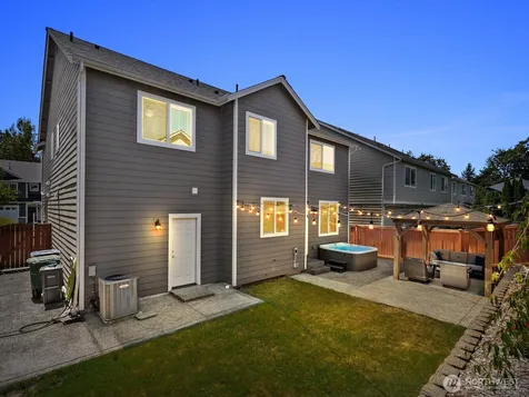 22622 SE 271st Street Maple Valley WA 98038
