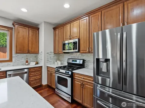 22622 SE 271st Street Maple Valley WA 98038
